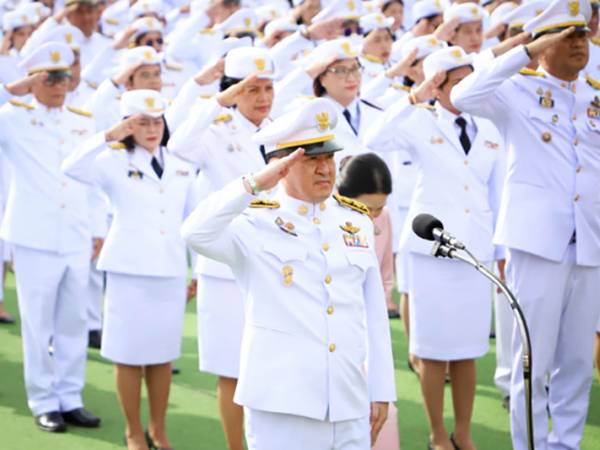 คุมประพฤติจังหวัดสมุทรสาคร ร่วมพิธีวางพวงมาลาและถวายราชสดุดี  เนื่องในวันปิยมหาราช